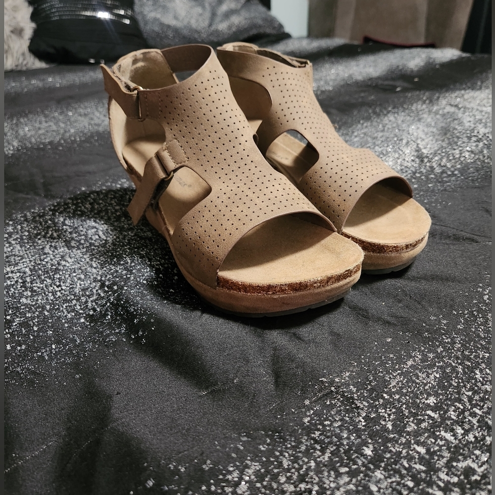 Pierre Dumas sandals